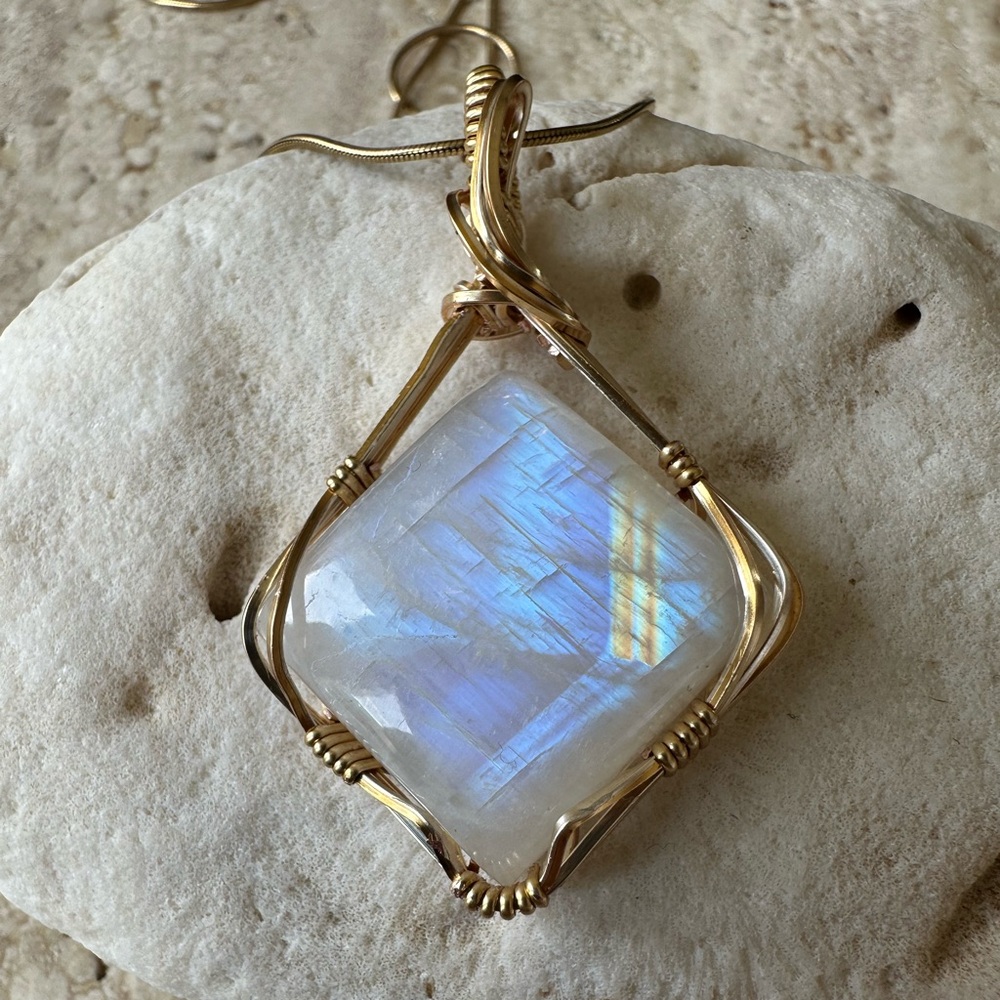 Diamond Shaped Rainbow Moonstone